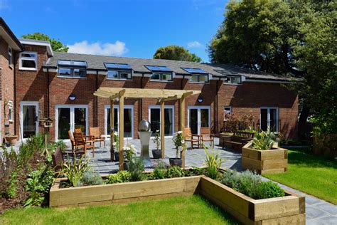 the laurels nursing home hastings.